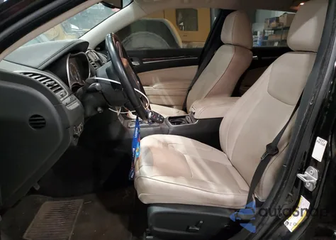 2018 Chrysler 300 Limited из США, поврежденный, VIN 2C3CCAKG9JH226690